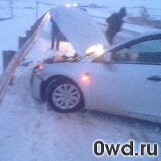 Битый автомобиль Chevrolet Cruze